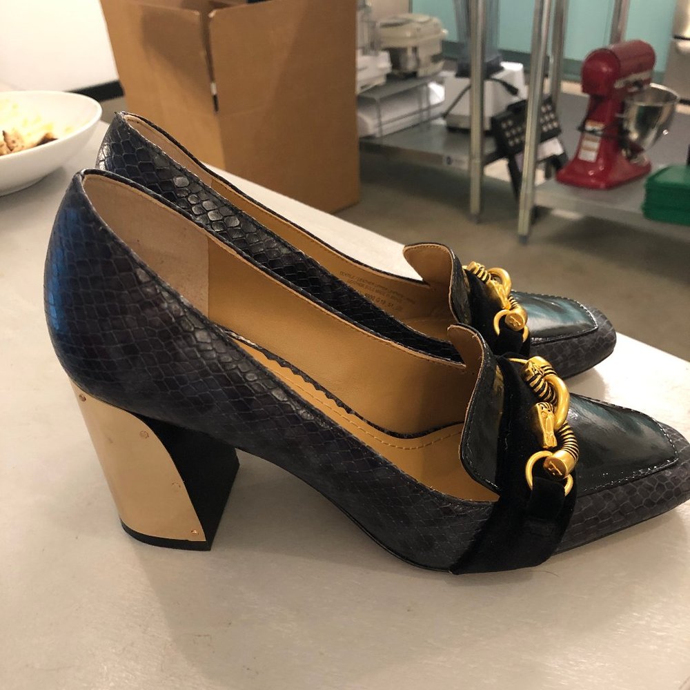 Tory Burch Jessa Snake Printed Leather Pump - Picture 3 of 5